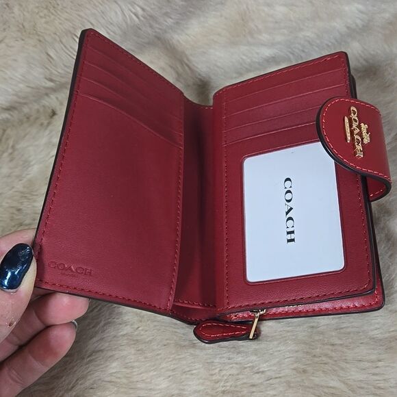 COACH SIGNATURE MEDIUM CORNER ZIP WALLET, BROWN, BLACK AND RED - NEW - Picture 7 of 12
